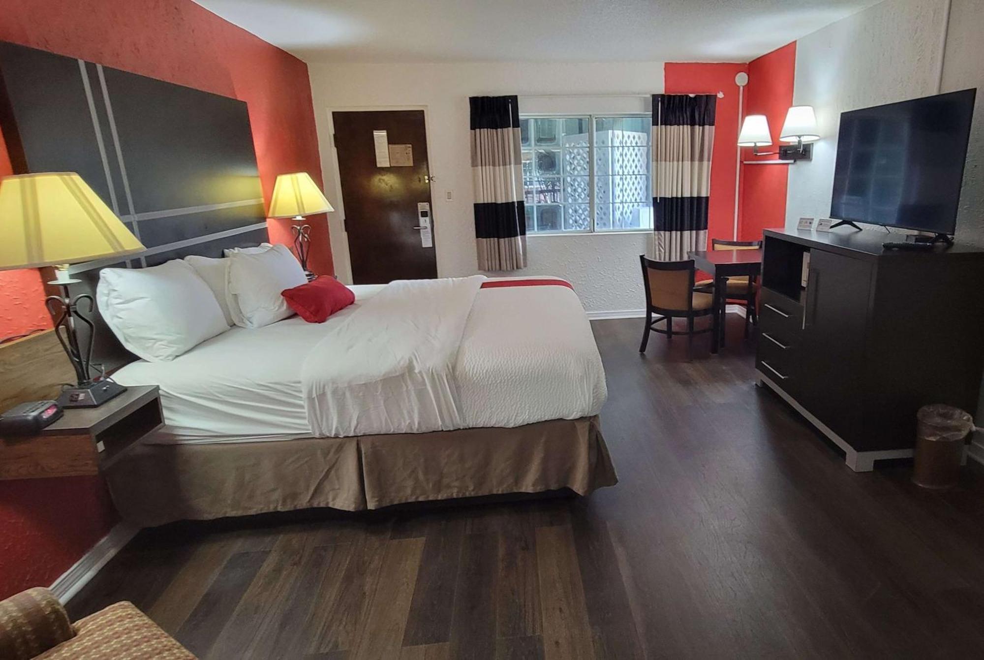 Ramada By Wyndham Mountain Home Exterior foto