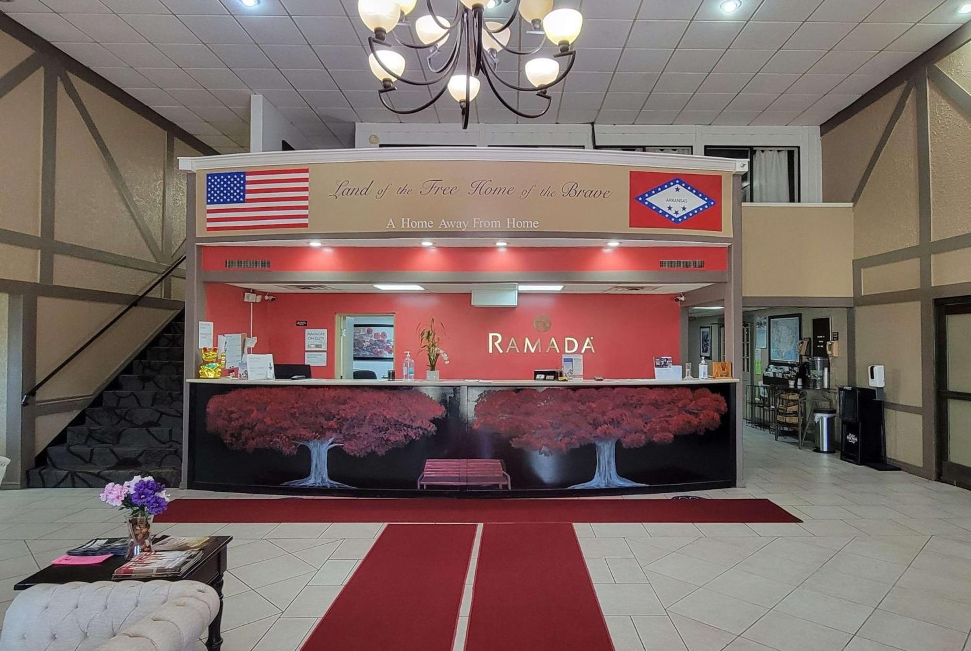 Ramada By Wyndham Mountain Home Exterior foto